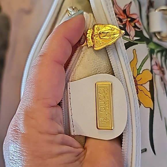GUCCI RARE Auth. HTF Vtg Flora Canvas Satchel - Picture 5 of 16